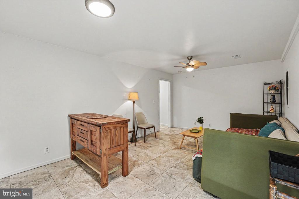 740 CHERRY TREE LN, WARRENTON, Virginia 20186, 4 Bedrooms Bedrooms, ,3 BathroomsBathrooms,Residential,740 CHERRY TREE LN,VAFQ2022098 MLS # VAFQ2022098