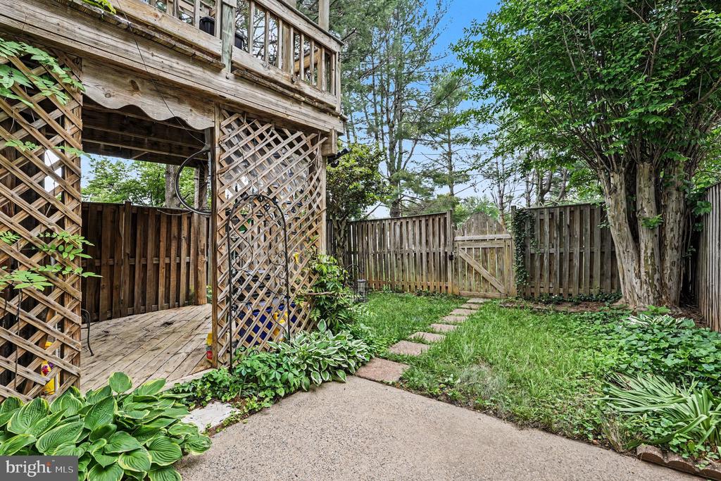 740 CHERRY TREE LN, WARRENTON, Virginia 20186, 4 Bedrooms Bedrooms, ,3 BathroomsBathrooms,Residential,740 CHERRY TREE LN,VAFQ2022098 MLS # VAFQ2022098