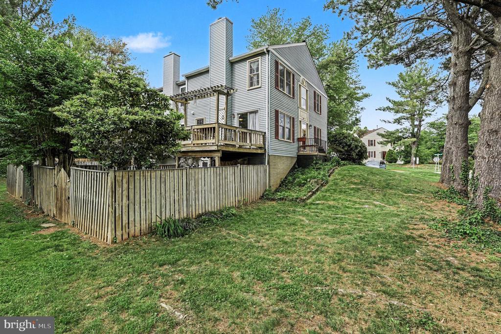 740 CHERRY TREE LN, WARRENTON, Virginia 20186, 4 Bedrooms Bedrooms, ,3 BathroomsBathrooms,Residential,740 CHERRY TREE LN,VAFQ2022098 MLS # VAFQ2022098