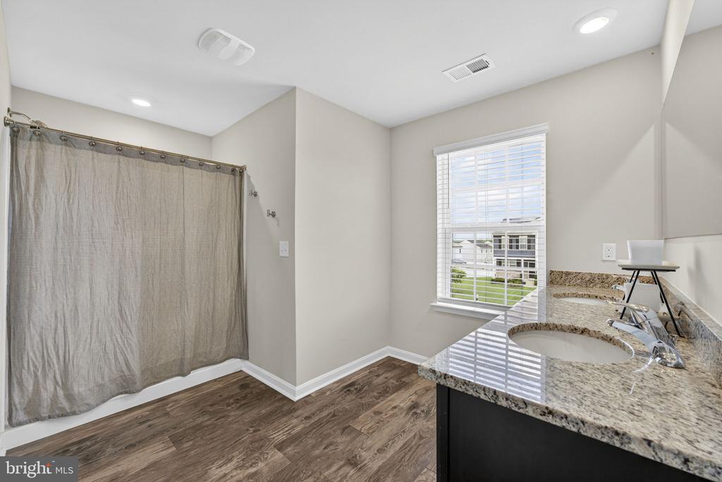 35466 QUAIL MEADOW LN, LOCUST GROVE, Virginia 22508, 6 Bedrooms Bedrooms, ,3 BathroomsBathrooms,Residential,35466 QUAIL MEADOW LN,VAOR2014212 MLS # VAOR2014212