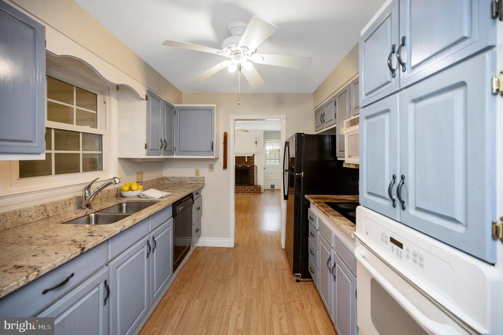 139 LARKSPUR LN, LOCUST GROVE, Virginia 22508, 4 Bedrooms Bedrooms, ,3 BathroomsBathrooms,Residential,139 LARKSPUR LN,VAOR2014164 MLS # VAOR2014164