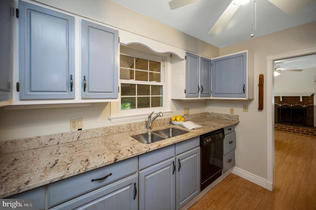139 LARKSPUR LN, LOCUST GROVE, Virginia 22508, 4 Bedrooms Bedrooms, ,3 BathroomsBathrooms,Residential,139 LARKSPUR LN,VAOR2014164 MLS # VAOR2014164