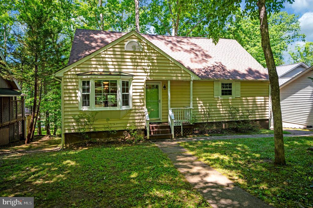 139 LARKSPUR LN, LOCUST GROVE, Virginia 22508, 4 Bedrooms Bedrooms, ,3 BathroomsBathrooms,Residential,139 LARKSPUR LN,VAOR2014164 MLS # VAOR2014164