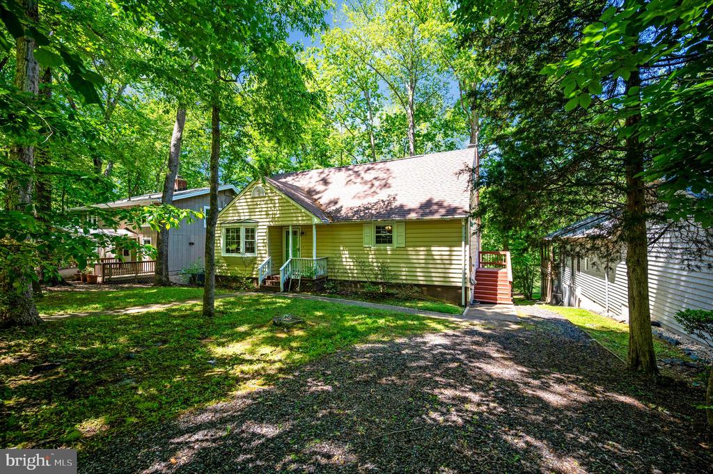 139 LARKSPUR LN, LOCUST GROVE, Virginia 22508, 4 Bedrooms Bedrooms, ,3 BathroomsBathrooms,Residential,139 LARKSPUR LN,VAOR2014164 MLS # VAOR2014164