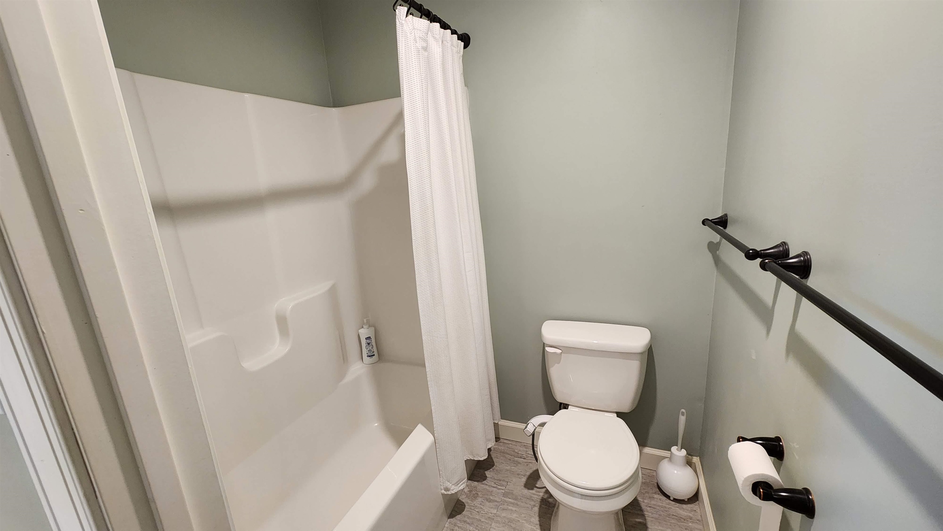 12107 JONES TOWN RD, IVOR, Virginia 23866, 4 Bedrooms Bedrooms, ,4 BathroomsBathrooms,Residential,12107 JONES TOWN RD,675790 MLS # 675790 12107 JONES TOWN RD, IVOR, Virginia 23866, 4 Bedrooms Bedrooms, ,4 BathroomsBathrooms,Residential,12107 JONES TOWN RD,675790 MLS # 675790