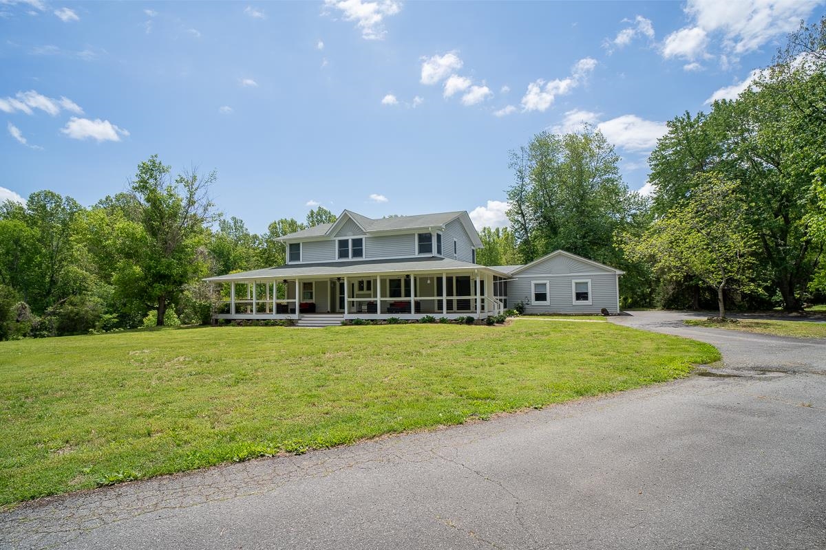 6070 FREDERICKSBURG RD, BARBOURSVILLE, Virginia 22923, 4 Bedrooms Bedrooms, ,3 BathroomsBathrooms,Residential,6070 FREDERICKSBURG RD,677191 MLS # 677191