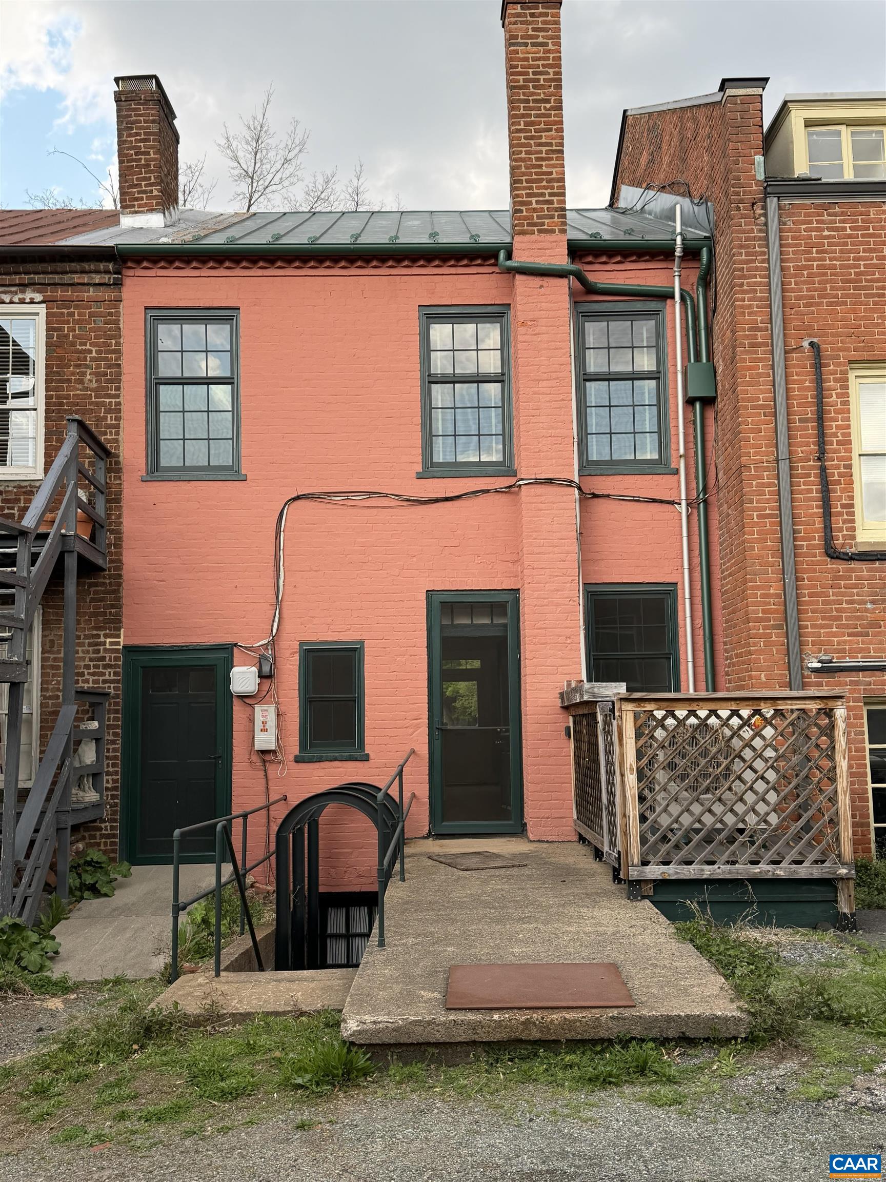 412 E JEFFERSON ST, CHARLOTTESVILLE, Virginia 22902, 2 Bedrooms Bedrooms, ,Residential,412 E JEFFERSON ST,677214 MLS # 677214