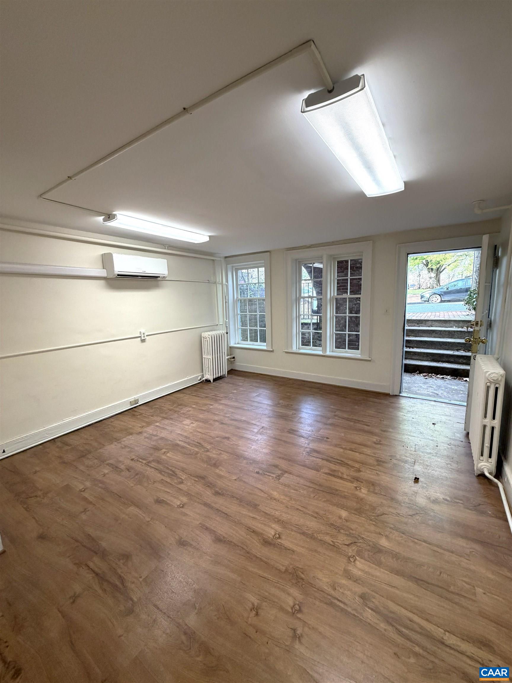 412 E JEFFERSON ST, CHARLOTTESVILLE, Virginia 22902, 2 Bedrooms Bedrooms, ,Residential,412 E JEFFERSON ST,677214 MLS # 677214
