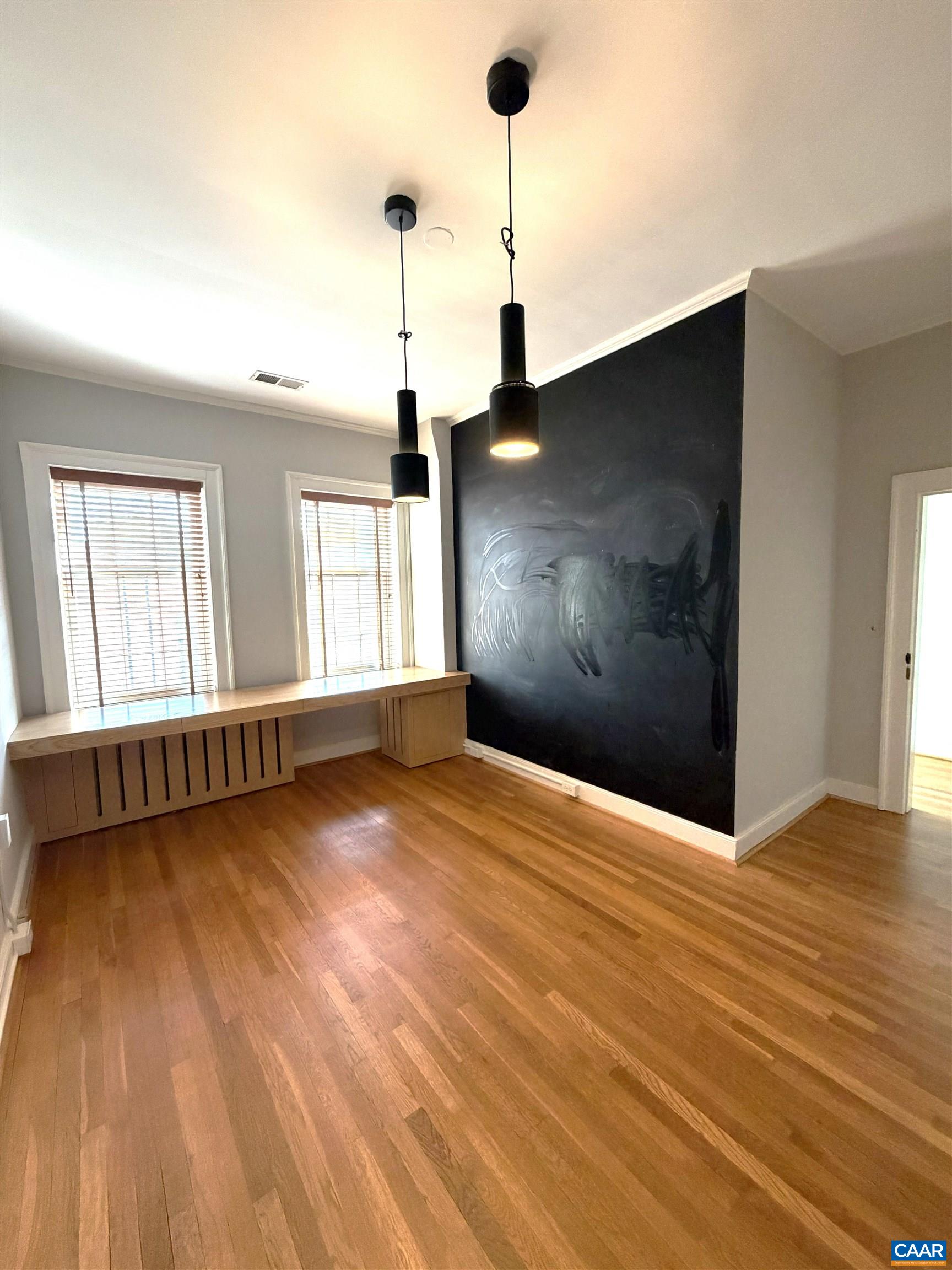 412 E JEFFERSON ST, CHARLOTTESVILLE, Virginia 22902, 2 Bedrooms Bedrooms, ,Residential,412 E JEFFERSON ST,677214 MLS # 677214
