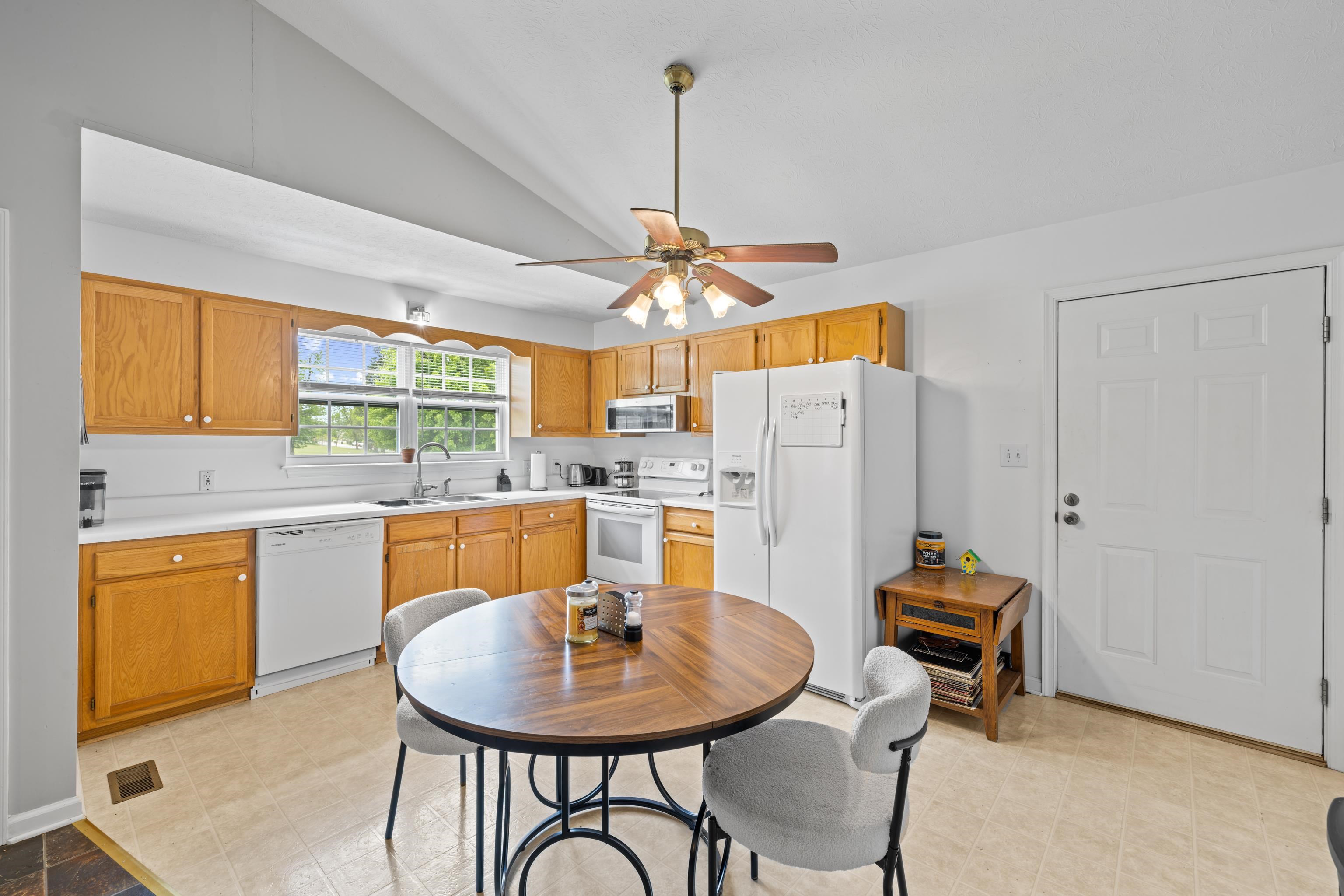 1005 D ST, WAYNESBORO, Virginia 22980, 3 Bedrooms Bedrooms, ,1 BathroomBathrooms,Residential,1005 D ST,677219 MLS # 677219