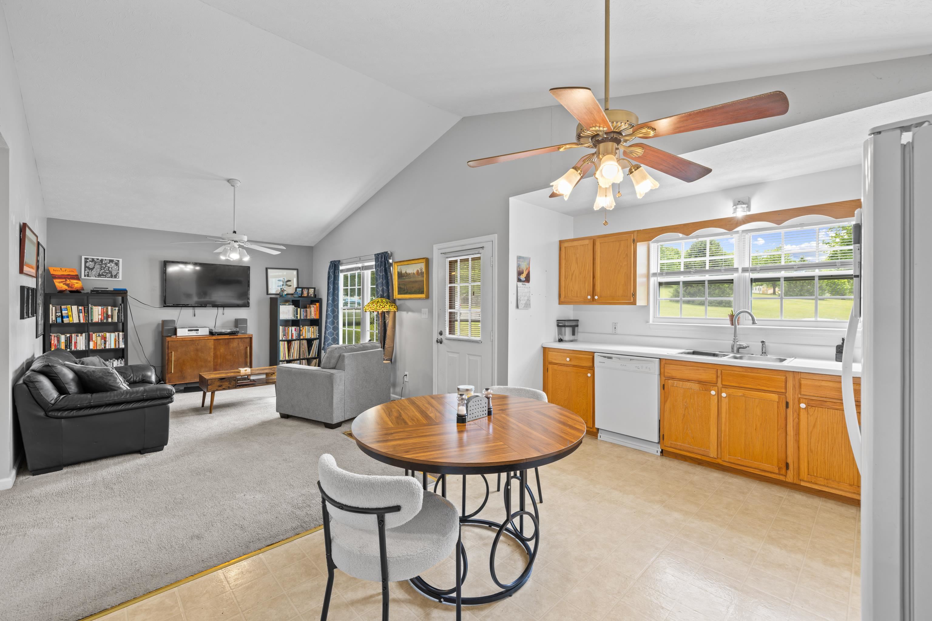 1005 D ST, WAYNESBORO, Virginia 22980, 3 Bedrooms Bedrooms, ,1 BathroomBathrooms,Residential,1005 D ST,677219 MLS # 677219