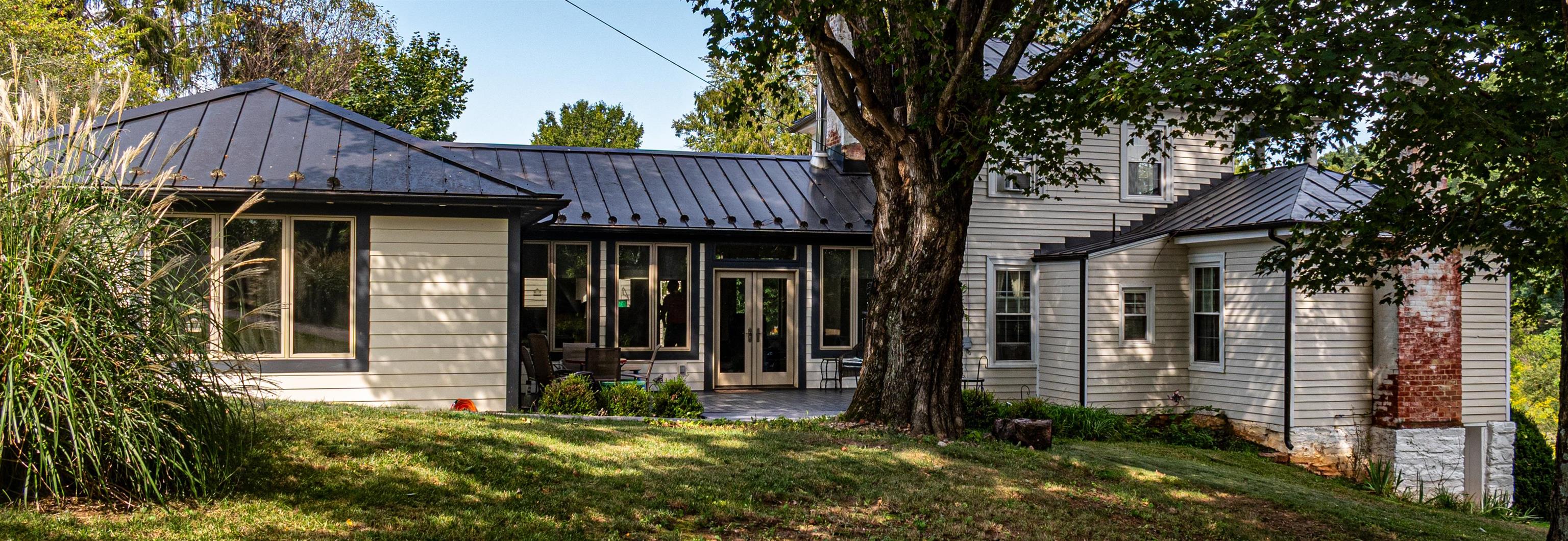 19 MT HERMON RD, MIDDLEBROOK, Virginia 24459, 4 Bedrooms Bedrooms, ,2 BathroomsBathrooms,Residential,Memories Farm House,19 MT HERMON RD,677220 MLS # 677220