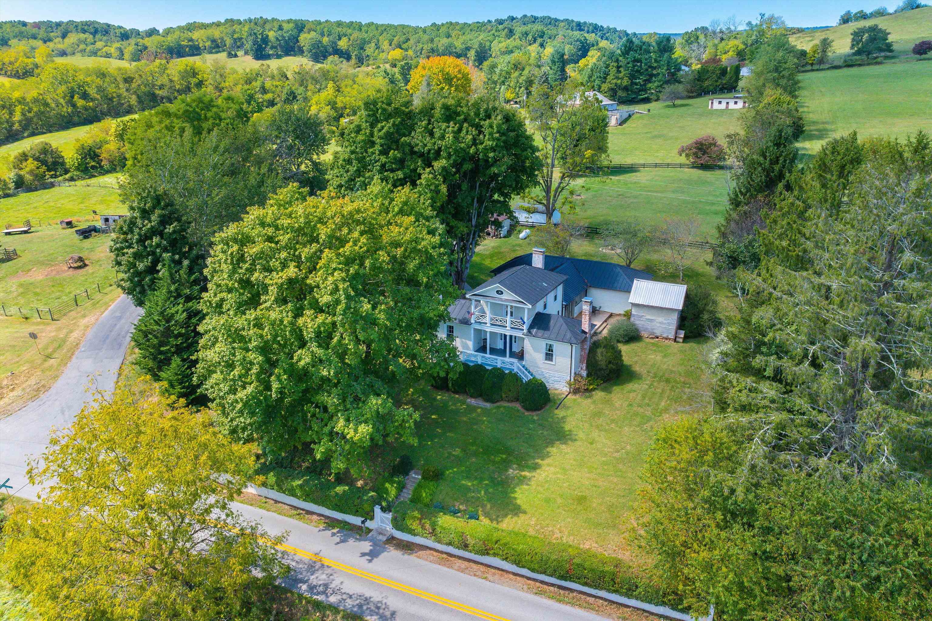 19 MT HERMON RD, MIDDLEBROOK, Virginia 24459, 4 Bedrooms Bedrooms, ,2 BathroomsBathrooms,Residential,Memories Farm House,19 MT HERMON RD,677220 MLS # 677220