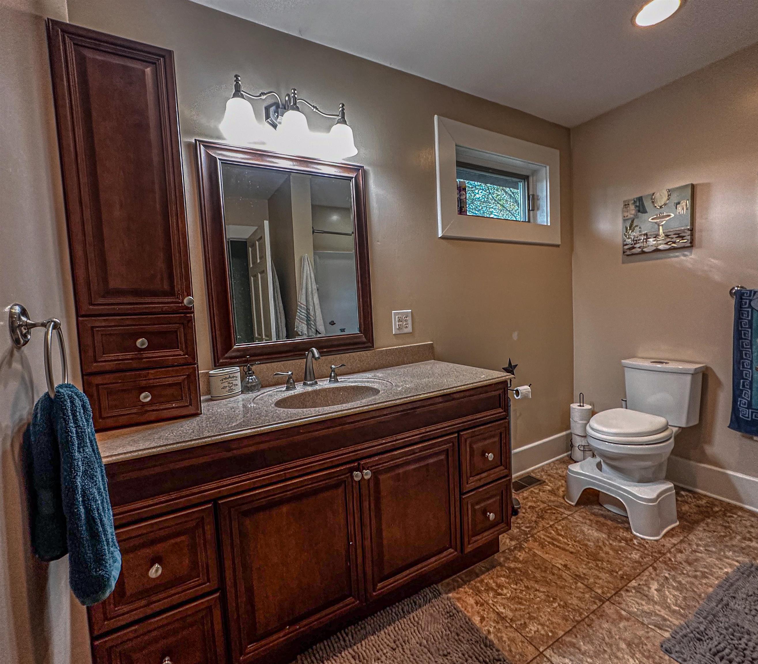 19 MT HERMON RD, MIDDLEBROOK, Virginia 24459, 4 Bedrooms Bedrooms, ,2 BathroomsBathrooms,Residential,Memories Farm House,19 MT HERMON RD,677220 MLS # 677220