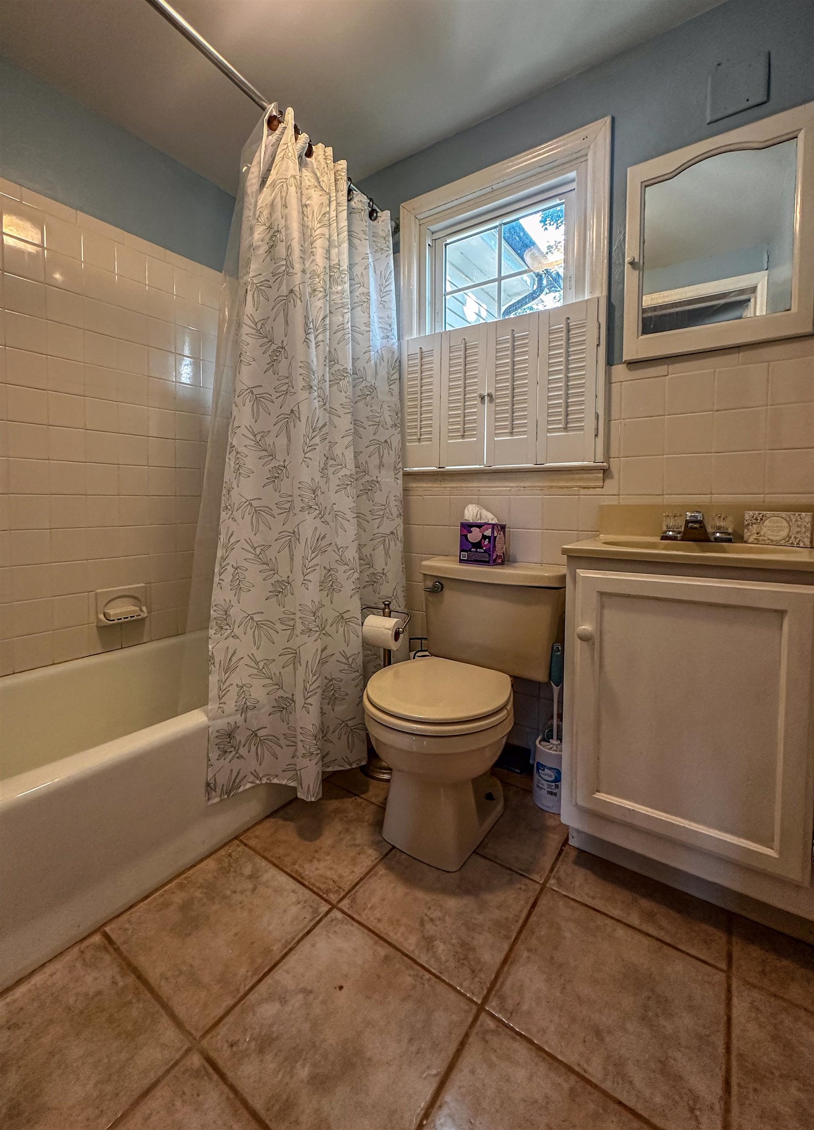 19 MT HERMON RD, MIDDLEBROOK, Virginia 24459, 4 Bedrooms Bedrooms, ,2 BathroomsBathrooms,Residential,Memories Farm House,19 MT HERMON RD,677220 MLS # 677220