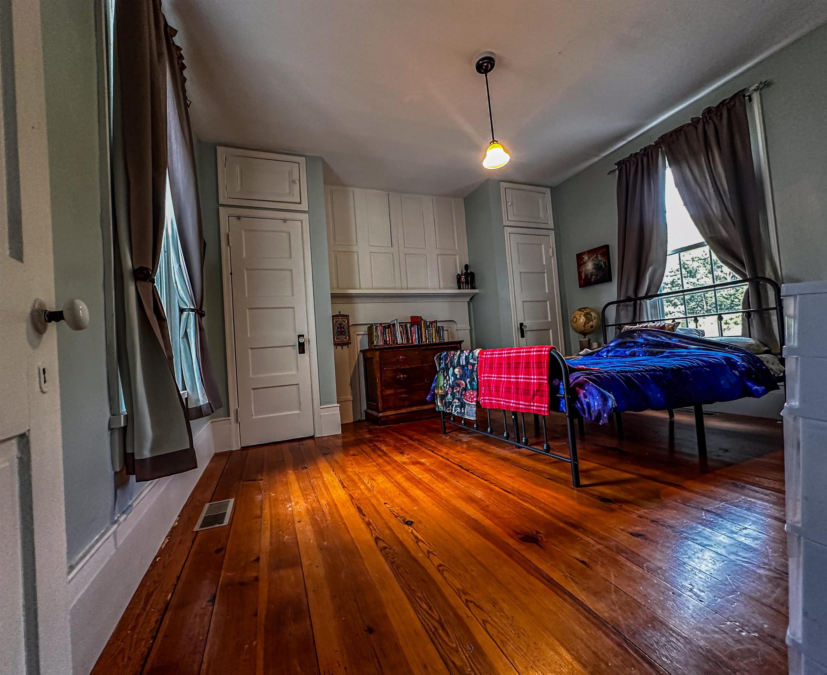 19 MT HERMON RD, MIDDLEBROOK, Virginia 24459, 4 Bedrooms Bedrooms, ,2 BathroomsBathrooms,Residential,Memories Farm House,19 MT HERMON RD,677220 MLS # 677220