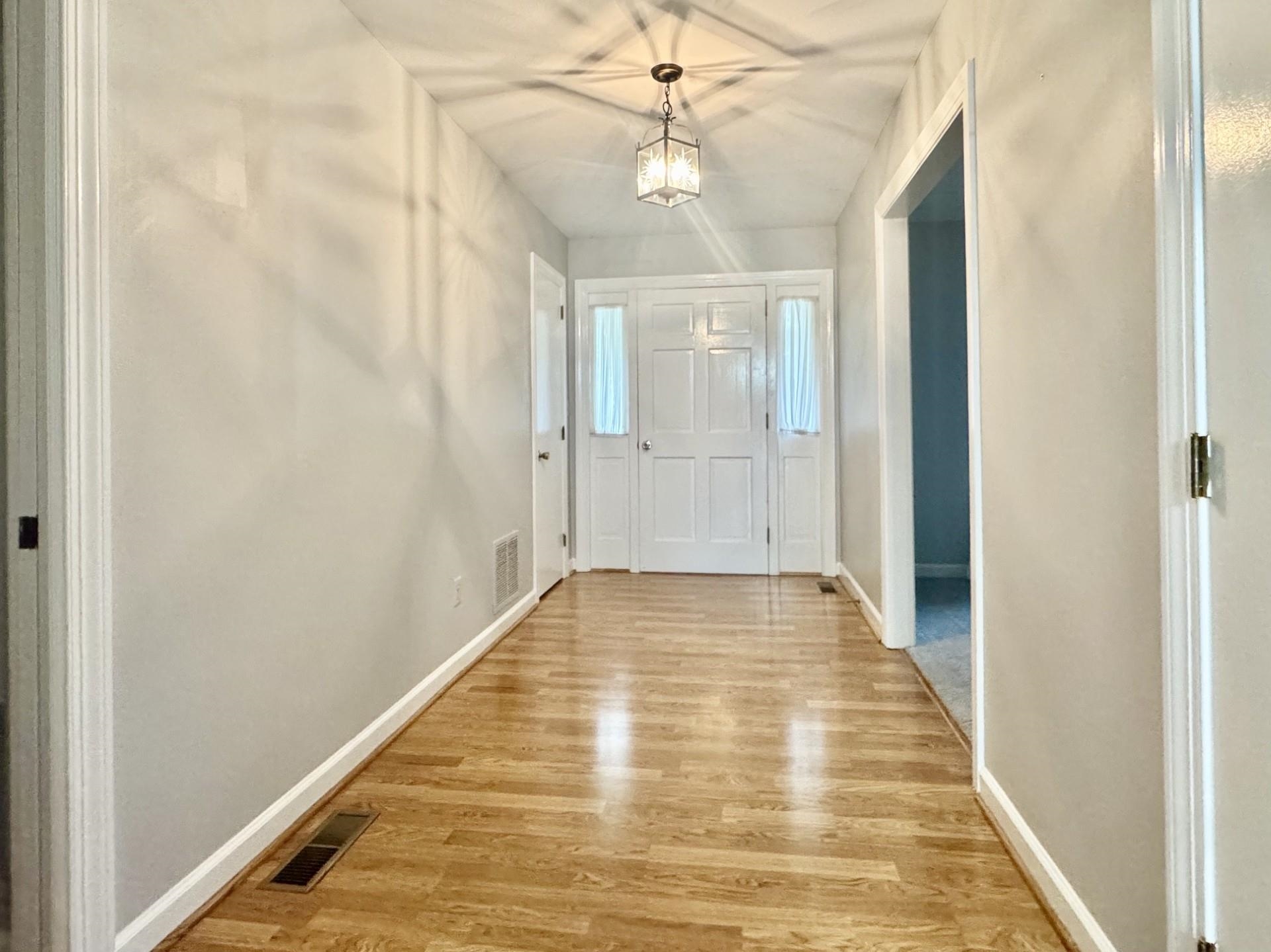 81 MIDDLEBROOK ST, HARRISONBURG, Virginia 22801, 3 Bedrooms Bedrooms, ,2 BathroomsBathrooms,Residential,81 MIDDLEBROOK ST,677221 MLS # 677221