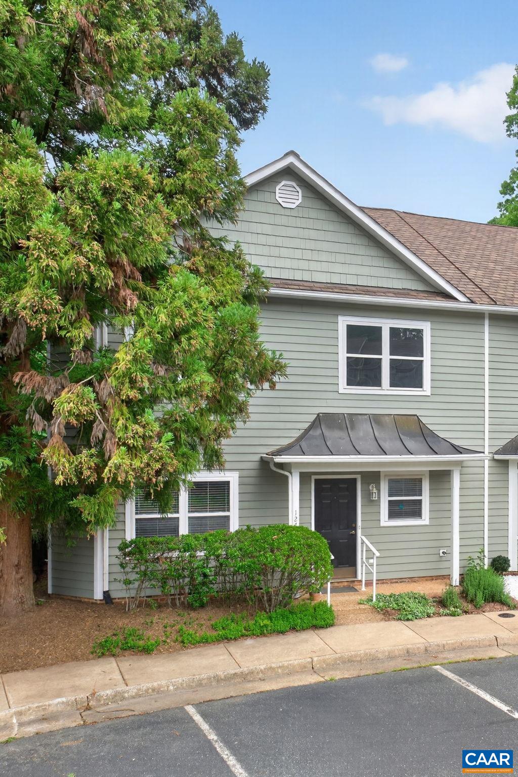1270 CHATHAM RDG, CHARLOTTESVILLE, Virginia 22901, 3 Bedrooms Bedrooms, ,2 BathroomsBathrooms,Residential,1270 CHATHAM RDG,677222 MLS # 677222