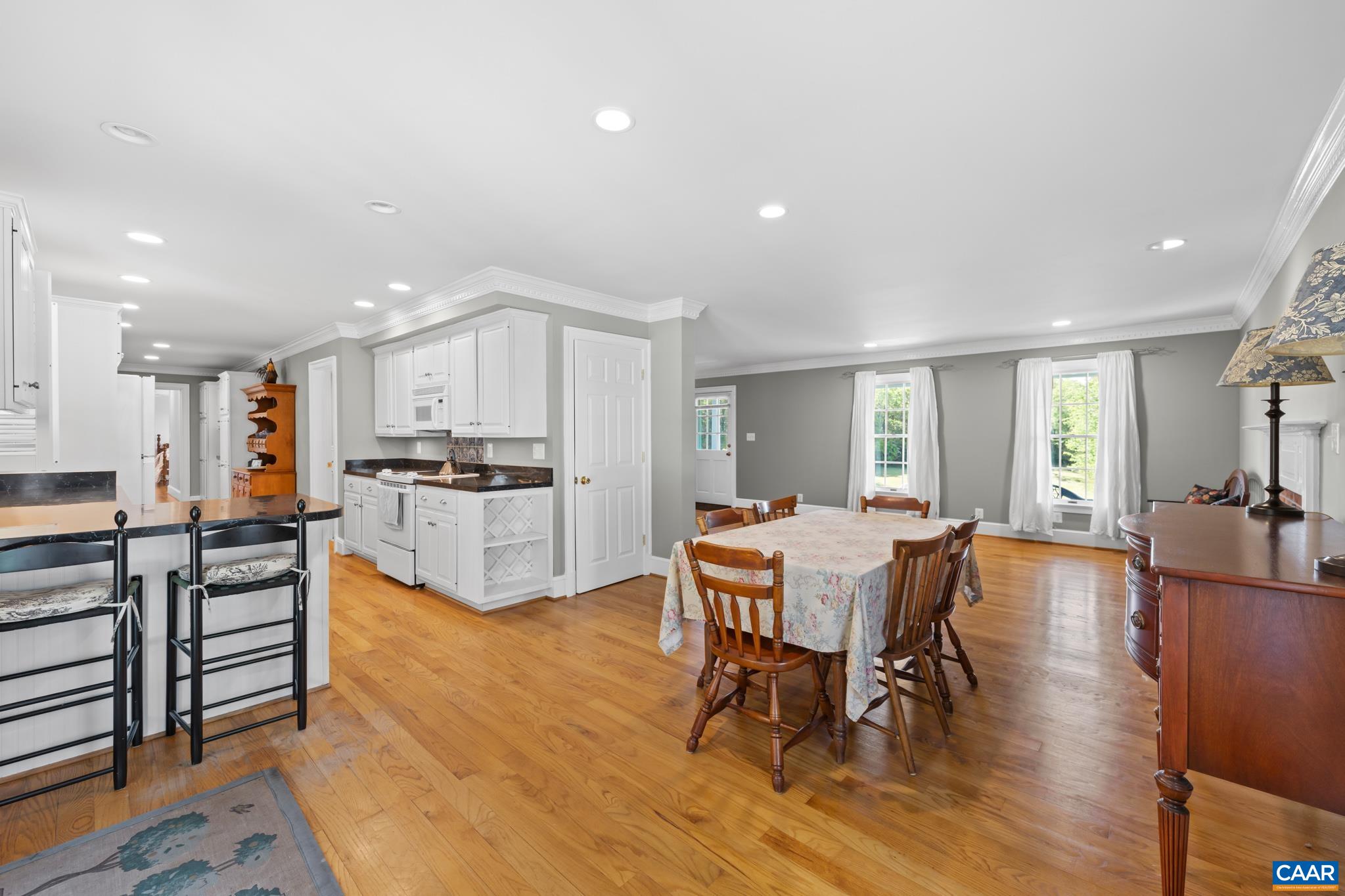480 DAWSONVILLE RD, BARBOURSVILLE, Virginia 22923, 4 Bedrooms Bedrooms, ,3 BathroomsBathrooms,Residential,