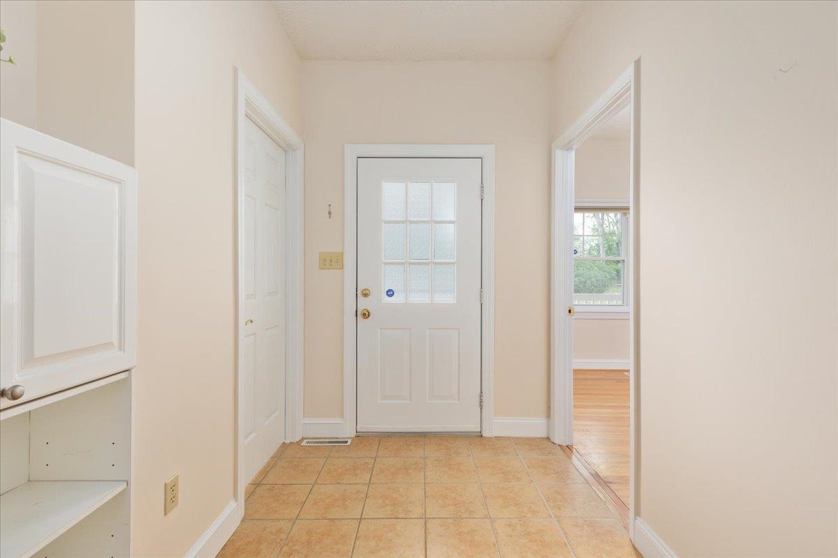 1050 ALMOND DR, LURAY, Virginia 22835, 5 Bedrooms Bedrooms, ,4 BathroomsBathrooms,Residential,1050 ALMOND DR,677232 MLS # 677232
