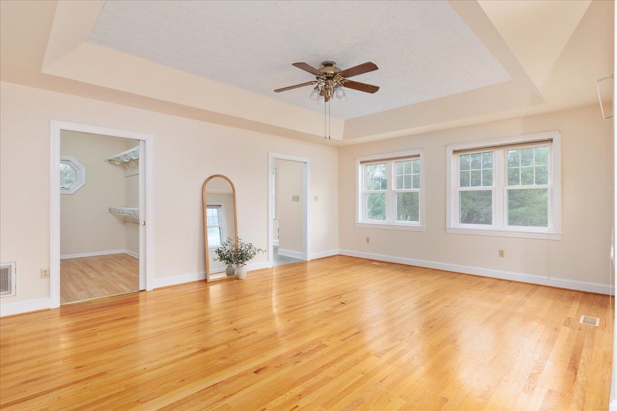 1050 ALMOND DR, LURAY, Virginia 22835, 5 Bedrooms Bedrooms, ,4 BathroomsBathrooms,Residential,1050 ALMOND DR,677232 MLS # 677232