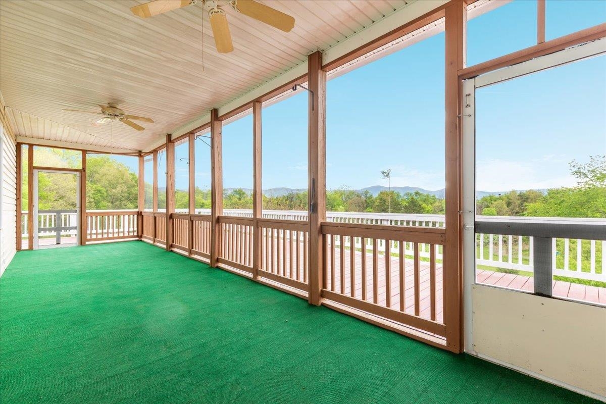 1050 ALMOND DR, LURAY, Virginia 22835, 5 Bedrooms Bedrooms, ,4 BathroomsBathrooms,Residential,1050 ALMOND DR,677232 MLS # 677232