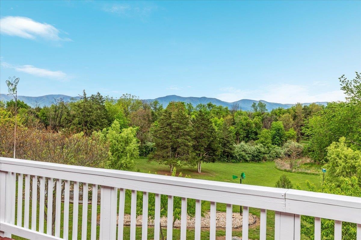 1050 ALMOND DR, LURAY, Virginia 22835, 5 Bedrooms Bedrooms, ,4 BathroomsBathrooms,Residential,1050 ALMOND DR,677232 MLS # 677232