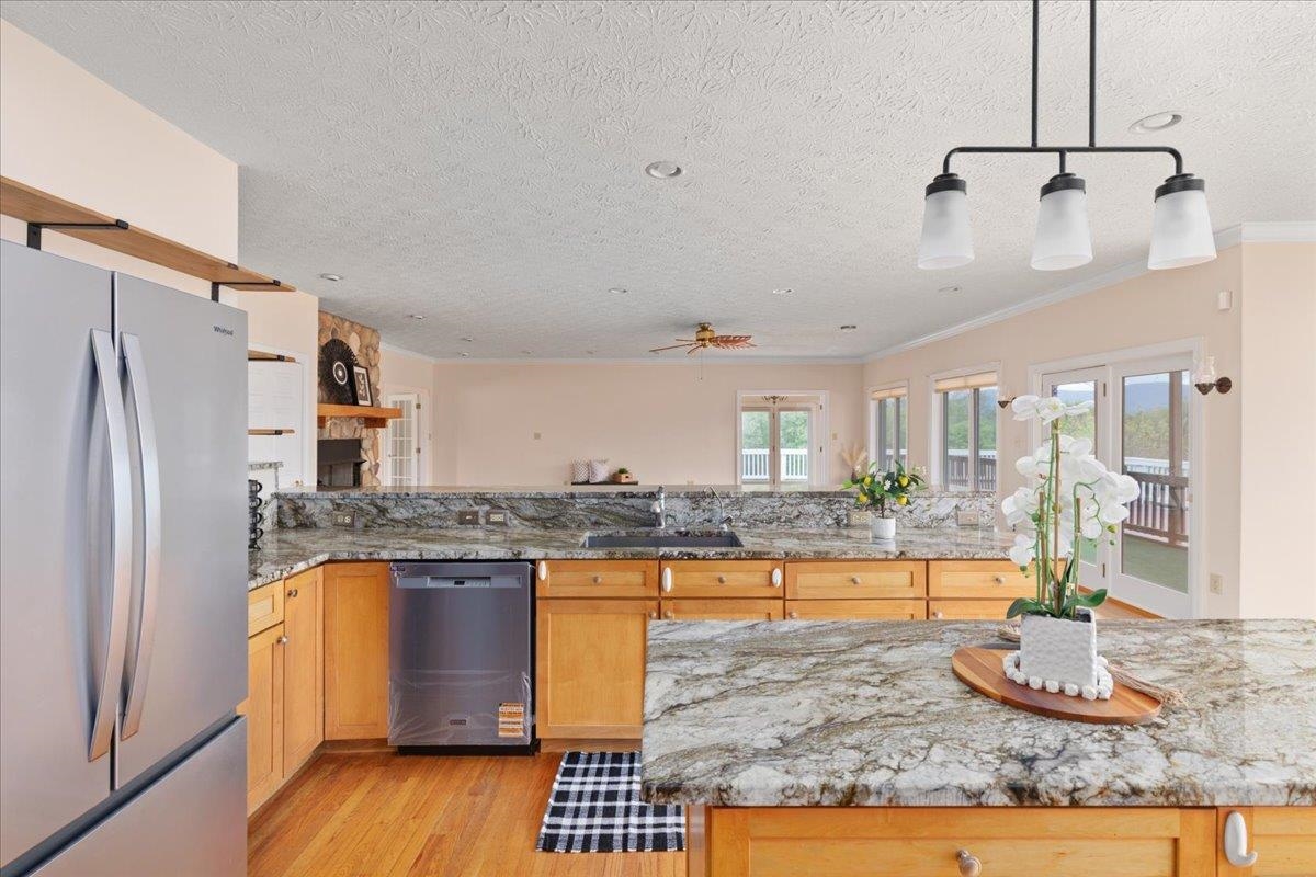 1050 ALMOND DR, LURAY, Virginia 22835, 5 Bedrooms Bedrooms, ,4 BathroomsBathrooms,Residential,1050 ALMOND DR,677232 MLS # 677232