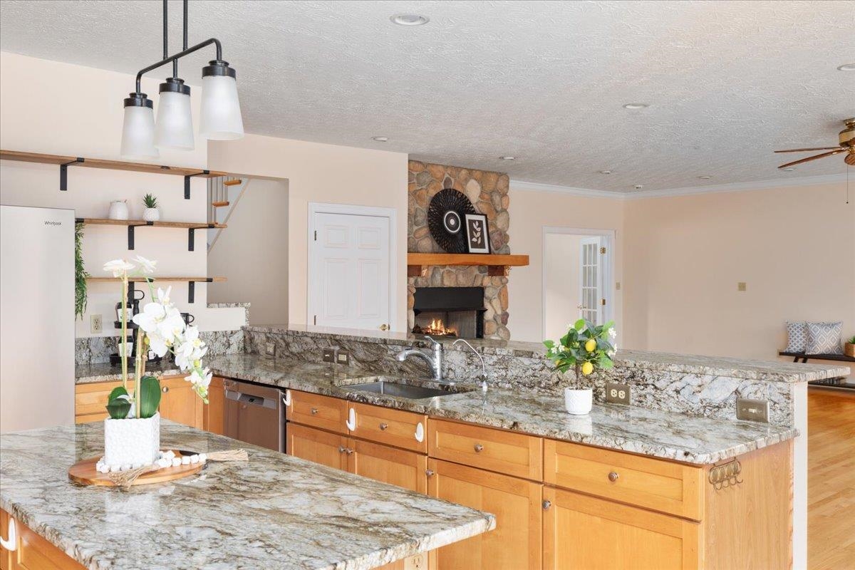1050 ALMOND DR, LURAY, Virginia 22835, 5 Bedrooms Bedrooms, ,4 BathroomsBathrooms,Residential,1050 ALMOND DR,677232 MLS # 677232