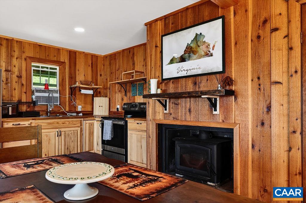 1494 SPRUCE CREEK LN, NELLYSFORD, Virginia 22958, 1 Bedroom Bedrooms, ,1 BathroomBathrooms,Residential,1494 SPRUCE CREEK LN,677234 MLS # 677234