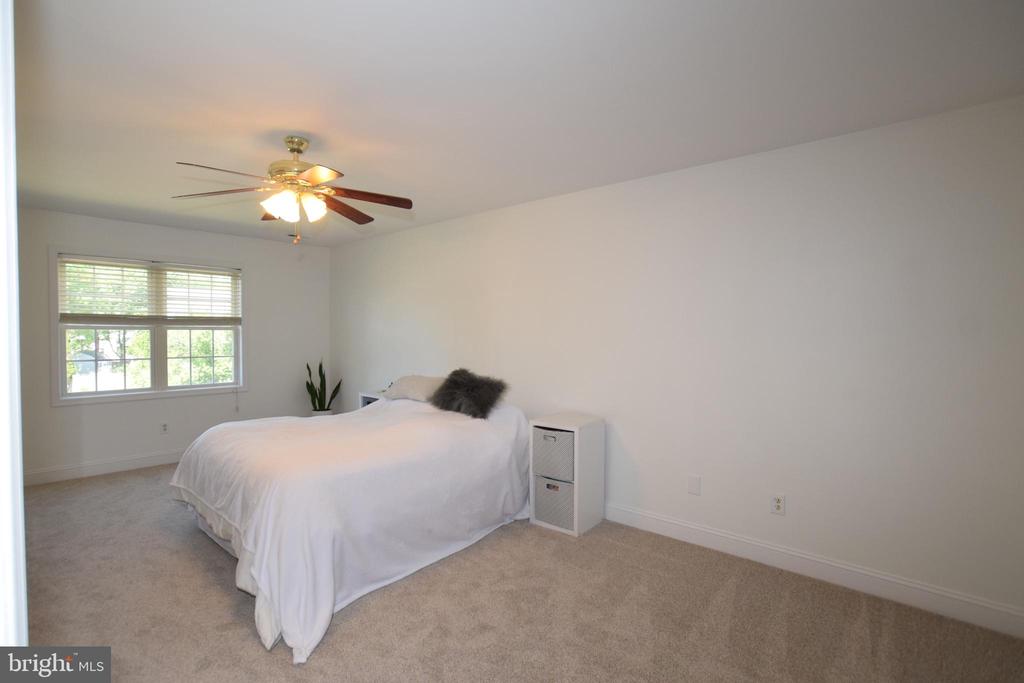11912 TEESIDE DR, FREDERICKSBURG, Virginia 22407, 4 Bedrooms Bedrooms, ,3 BathroomsBathrooms,Residential,11912 TEESIDE DR,VASP2041474 MLS # VASP2041474 11912 TEESIDE DR, FREDERICKSBURG, Virginia 22407, 4 Bedrooms Bedrooms, ,3 BathroomsBathrooms,Residential,11912 TEESIDE DR,VASP2041474 MLS # VASP2041474