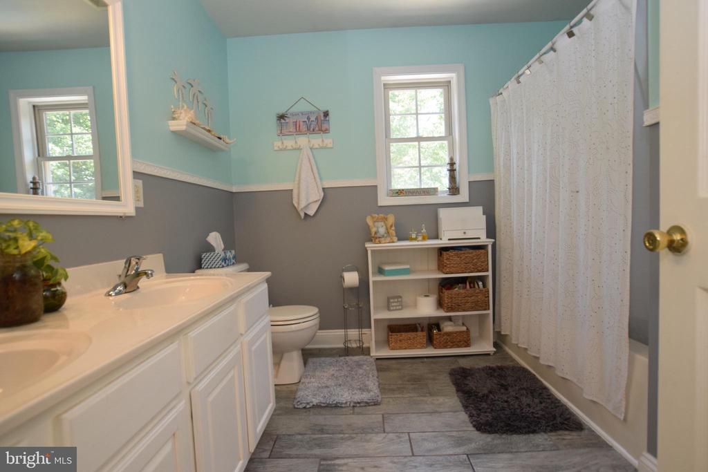 11912 TEESIDE DR, FREDERICKSBURG, Virginia 22407, 4 Bedrooms Bedrooms, ,3 BathroomsBathrooms,Residential,11912 TEESIDE DR,VASP2041474 MLS # VASP2041474 11912 TEESIDE DR, FREDERICKSBURG, Virginia 22407, 4 Bedrooms Bedrooms, ,3 BathroomsBathrooms,Residential,11912 TEESIDE DR,VASP2041474 MLS # VASP2041474