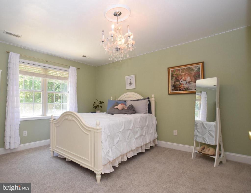 11912 TEESIDE DR, FREDERICKSBURG, Virginia 22407, 4 Bedrooms Bedrooms, ,3 BathroomsBathrooms,Residential,11912 TEESIDE DR,VASP2041474 MLS # VASP2041474 11912 TEESIDE DR, FREDERICKSBURG, Virginia 22407, 4 Bedrooms Bedrooms, ,3 BathroomsBathrooms,Residential,11912 TEESIDE DR,VASP2041474 MLS # VASP2041474