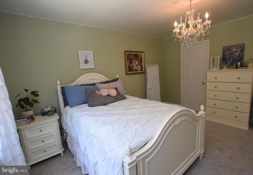 11912 TEESIDE DR, FREDERICKSBURG, Virginia 22407, 4 Bedrooms Bedrooms, ,3 BathroomsBathrooms,Residential,11912 TEESIDE DR,VASP2041474 MLS # VASP2041474 11912 TEESIDE DR, FREDERICKSBURG, Virginia 22407, 4 Bedrooms Bedrooms, ,3 BathroomsBathrooms,Residential,11912 TEESIDE DR,VASP2041474 MLS # VASP2041474