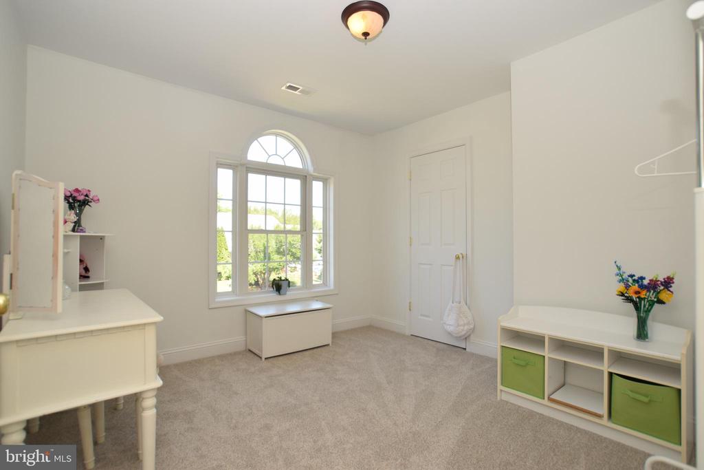 11912 TEESIDE DR, FREDERICKSBURG, Virginia 22407, 4 Bedrooms Bedrooms, ,3 BathroomsBathrooms,Residential,11912 TEESIDE DR,VASP2041474 MLS # VASP2041474 11912 TEESIDE DR, FREDERICKSBURG, Virginia 22407, 4 Bedrooms Bedrooms, ,3 BathroomsBathrooms,Residential,11912 TEESIDE DR,VASP2041474 MLS # VASP2041474
