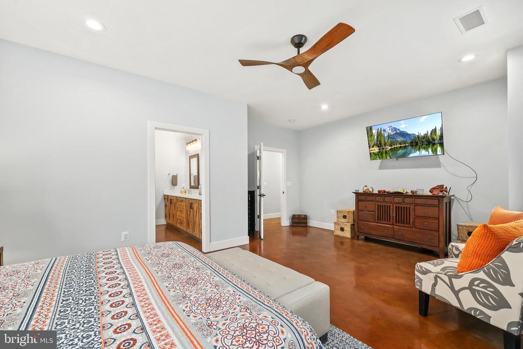 7706 ROGUES RD, WARRENTON, Virginia 20187, 4 Bedrooms Bedrooms, ,3 BathroomsBathrooms,Residential,7706 ROGUES RD,VAFQ2021832 MLS # VAFQ2021832 7706 ROGUES RD, WARRENTON, Virginia 20187, 4 Bedrooms Bedrooms, ,3 BathroomsBathrooms,Residential,7706 ROGUES RD,VAFQ2021832 MLS # VAFQ2021832