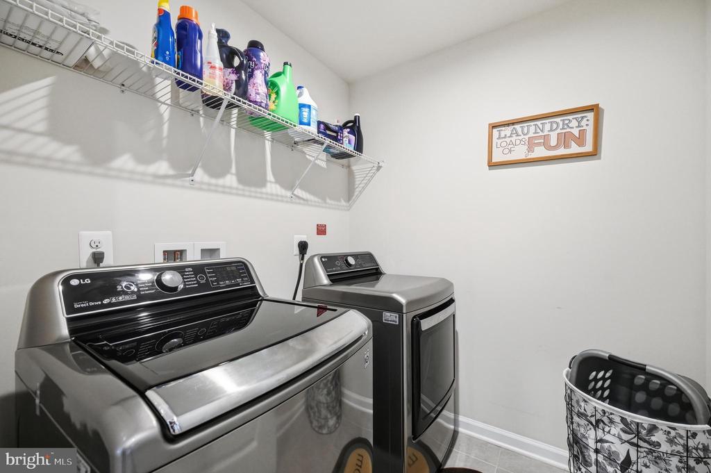 5316 HOLLEY OAK LN, FREDERICKSBURG, Virginia 22407, 4 Bedrooms Bedrooms, ,3 BathroomsBathrooms,Residential,5316 HOLLEY OAK LN,VASP2041610 MLS # VASP2041610