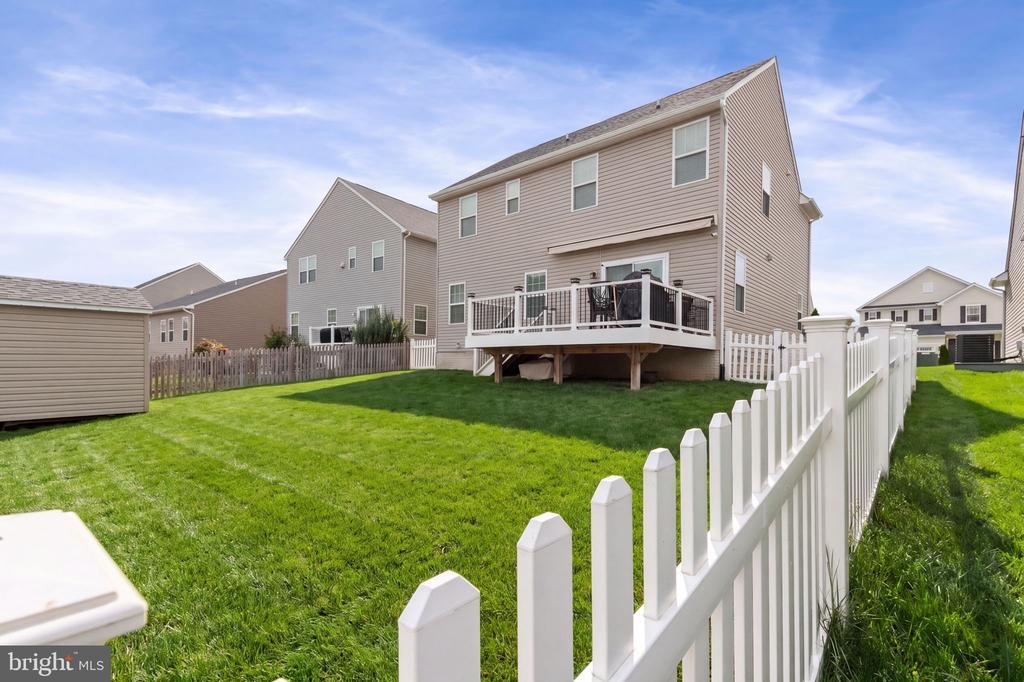 5316 HOLLEY OAK LN, FREDERICKSBURG, Virginia 22407, 4 Bedrooms Bedrooms, ,3 BathroomsBathrooms,Residential,5316 HOLLEY OAK LN,VASP2041610 MLS # VASP2041610