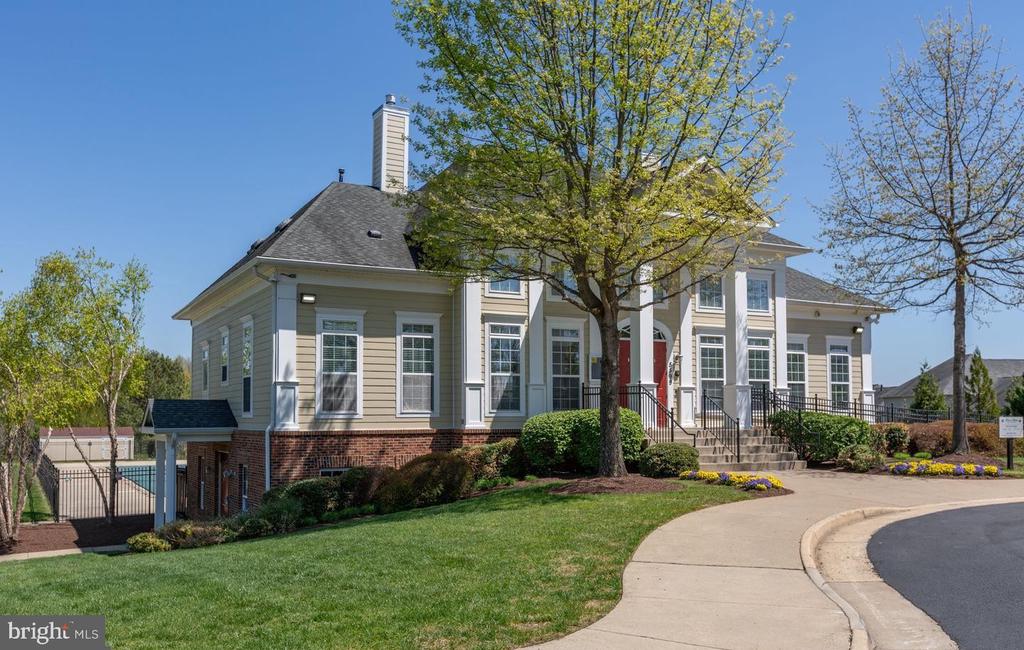 5316 HOLLEY OAK LN, FREDERICKSBURG, Virginia 22407, 4 Bedrooms Bedrooms, ,3 BathroomsBathrooms,Residential,5316 HOLLEY OAK LN,VASP2041610 MLS # VASP2041610