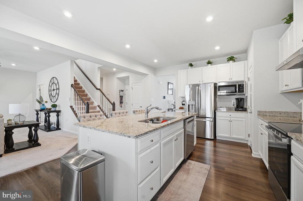 5316 HOLLEY OAK LN, FREDERICKSBURG, Virginia 22407, 4 Bedrooms Bedrooms, ,3 BathroomsBathrooms,Residential,5316 HOLLEY OAK LN,VASP2041610 MLS # VASP2041610