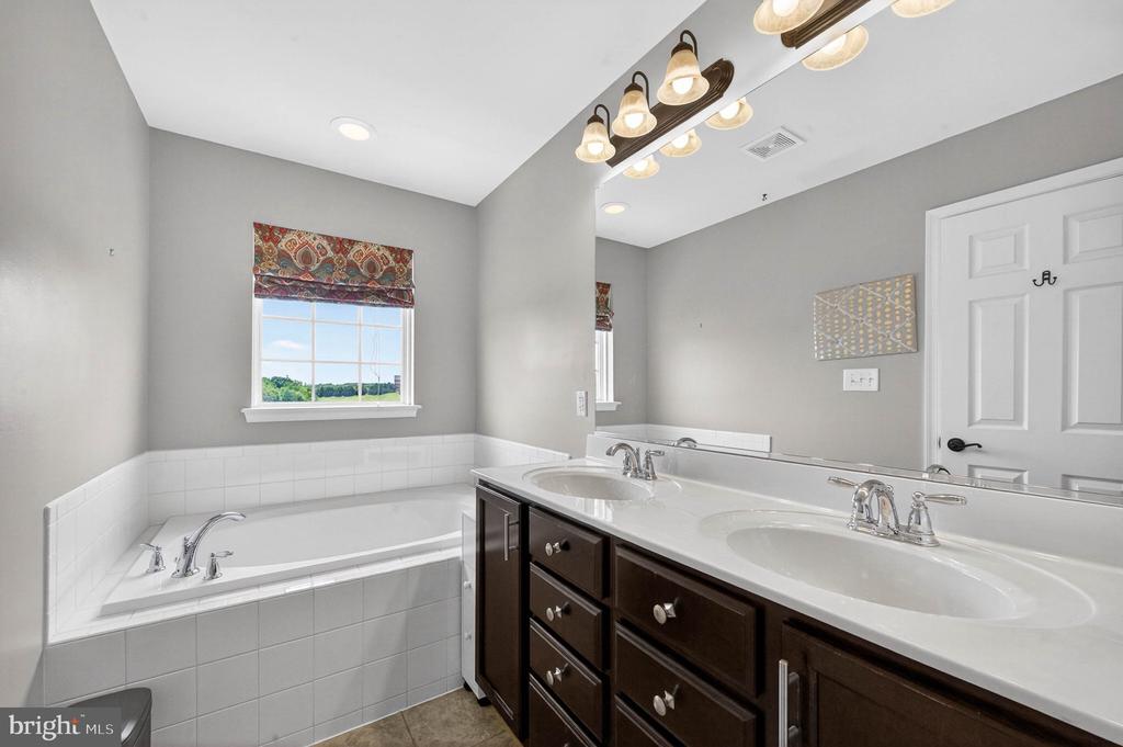 4608 WENSEL RD, FREDERICKSBURG, Virginia 22408, 4 Bedrooms Bedrooms, ,3 BathroomsBathrooms,Residential,4608 WENSEL RD,VASP2041646 MLS # VASP2041646