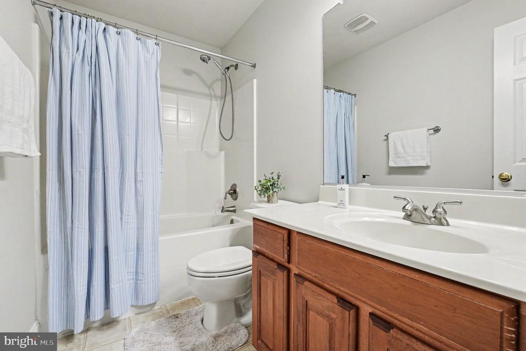 7200 TANGLEWOOD RD, SPOTSYLVANIA, Virginia 22551, 4 Bedrooms Bedrooms, ,2 BathroomsBathrooms,Residential,7200 TANGLEWOOD RD,VASP2041262 MLS # VASP2041262