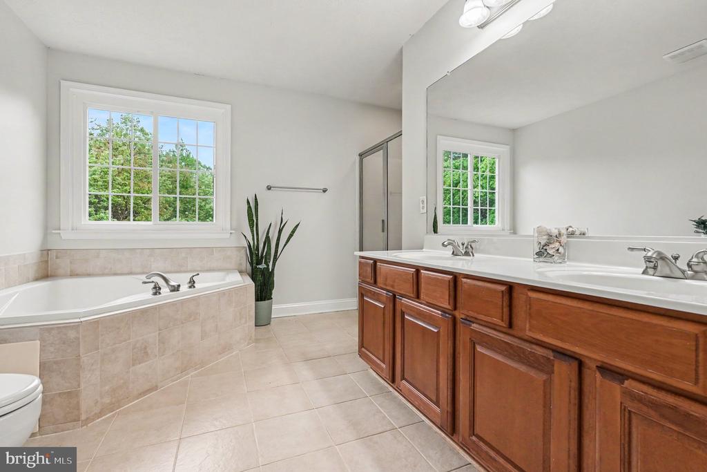7200 TANGLEWOOD RD, SPOTSYLVANIA, Virginia 22551, 4 Bedrooms Bedrooms, ,2 BathroomsBathrooms,Residential,7200 TANGLEWOOD RD,VASP2041262 MLS # VASP2041262
