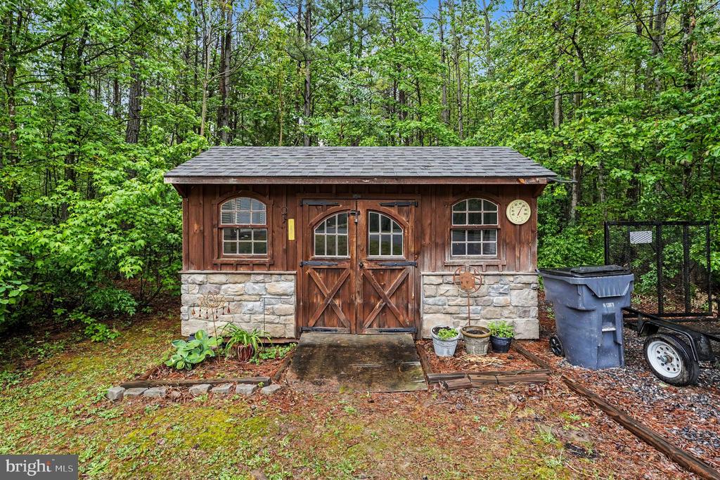 7200 TANGLEWOOD RD, SPOTSYLVANIA, Virginia 22551, 4 Bedrooms Bedrooms, ,2 BathroomsBathrooms,Residential,7200 TANGLEWOOD RD,VASP2041262 MLS # VASP2041262