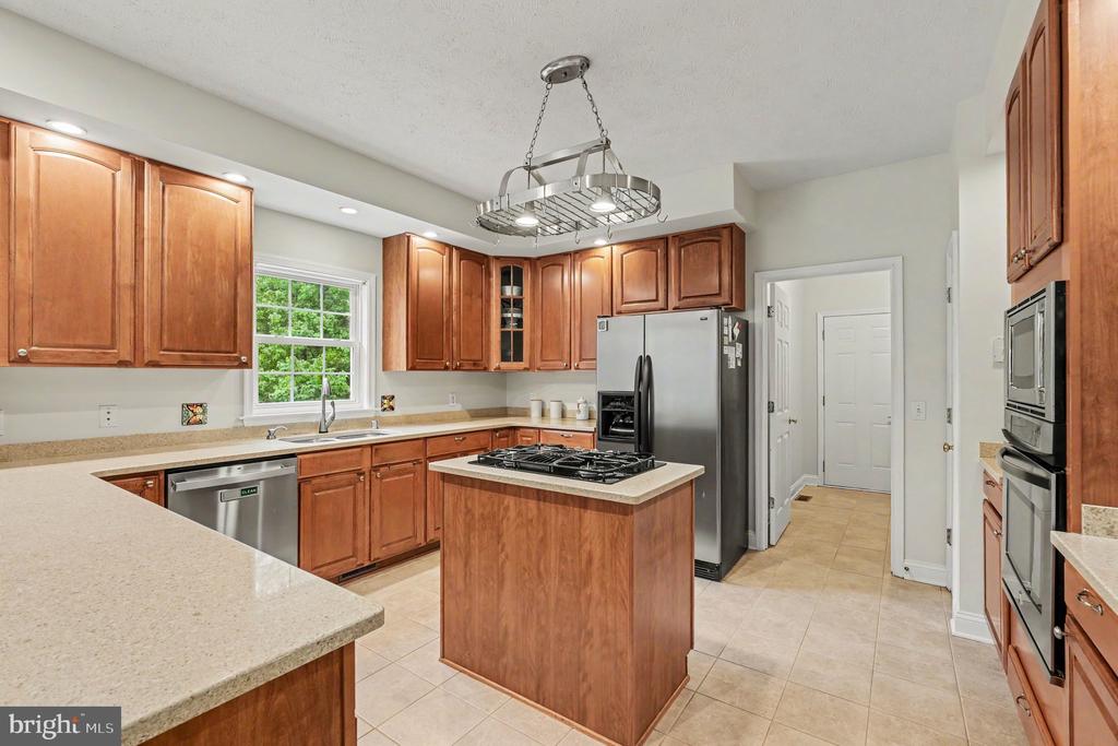 7200 TANGLEWOOD RD, SPOTSYLVANIA, Virginia 22551, 4 Bedrooms Bedrooms, ,2 BathroomsBathrooms,Residential,7200 TANGLEWOOD RD,VASP2041262 MLS # VASP2041262