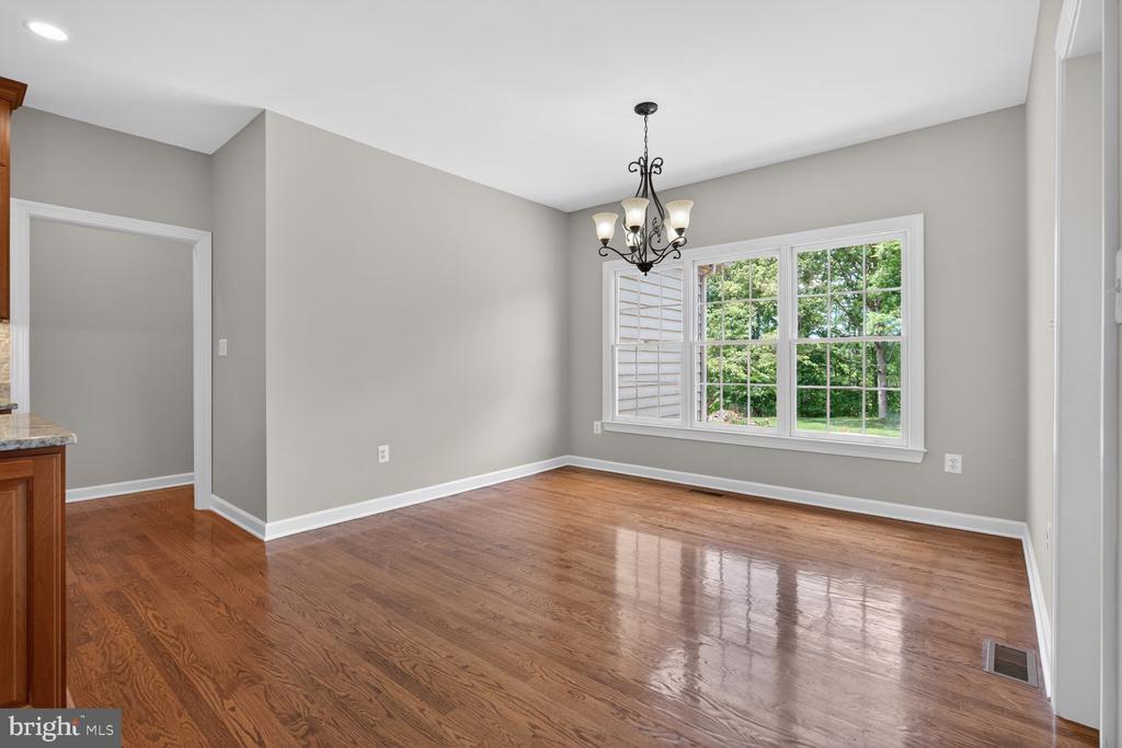 7001 WAYLAND DR, WARRENTON, Virginia 20187, 4 Bedrooms Bedrooms, ,2 BathroomsBathrooms,Residential,7001 WAYLAND DR,VAFQ2021842 MLS # VAFQ2021842