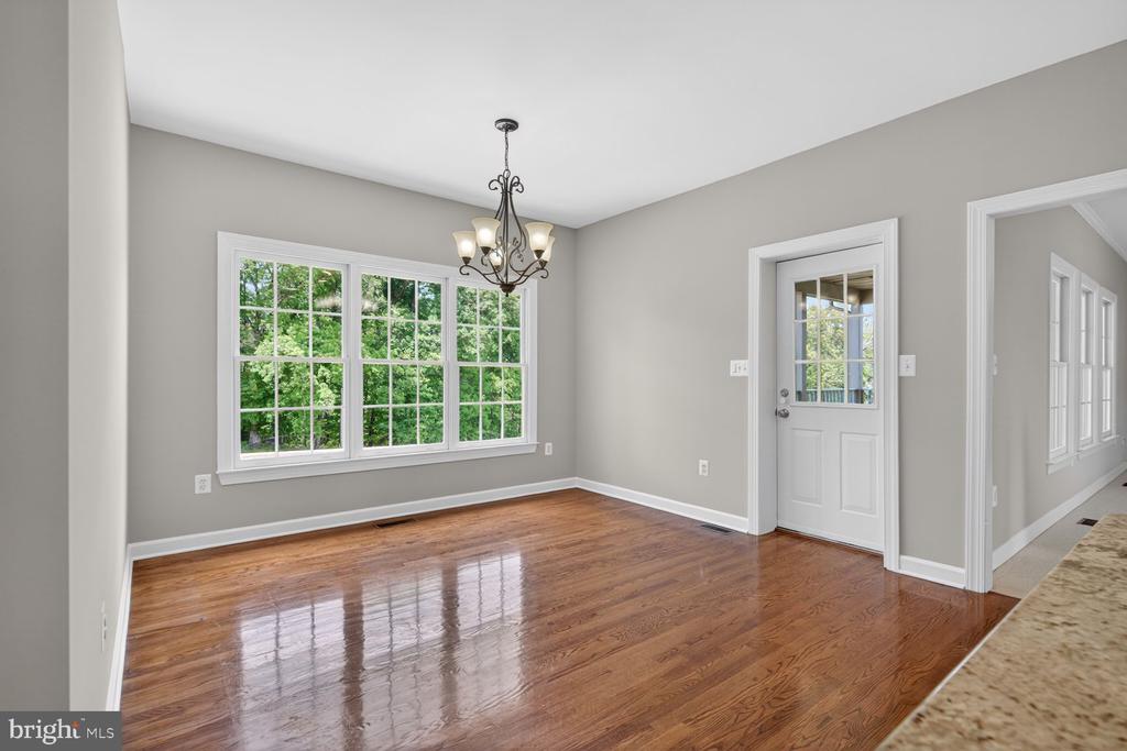 7001 WAYLAND DR, WARRENTON, Virginia 20187, 4 Bedrooms Bedrooms, ,2 BathroomsBathrooms,Residential,7001 WAYLAND DR,VAFQ2021842 MLS # VAFQ2021842
