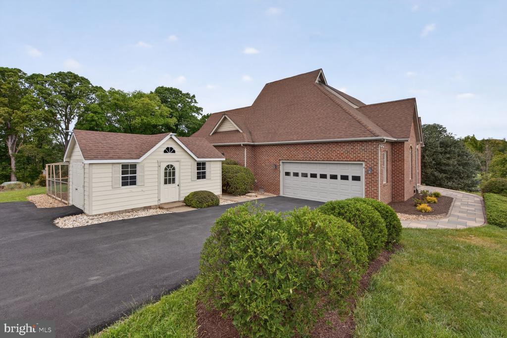 7001 WAYLAND DR, WARRENTON, Virginia 20187, 4 Bedrooms Bedrooms, ,2 BathroomsBathrooms,Residential,7001 WAYLAND DR,VAFQ2021842 MLS # VAFQ2021842