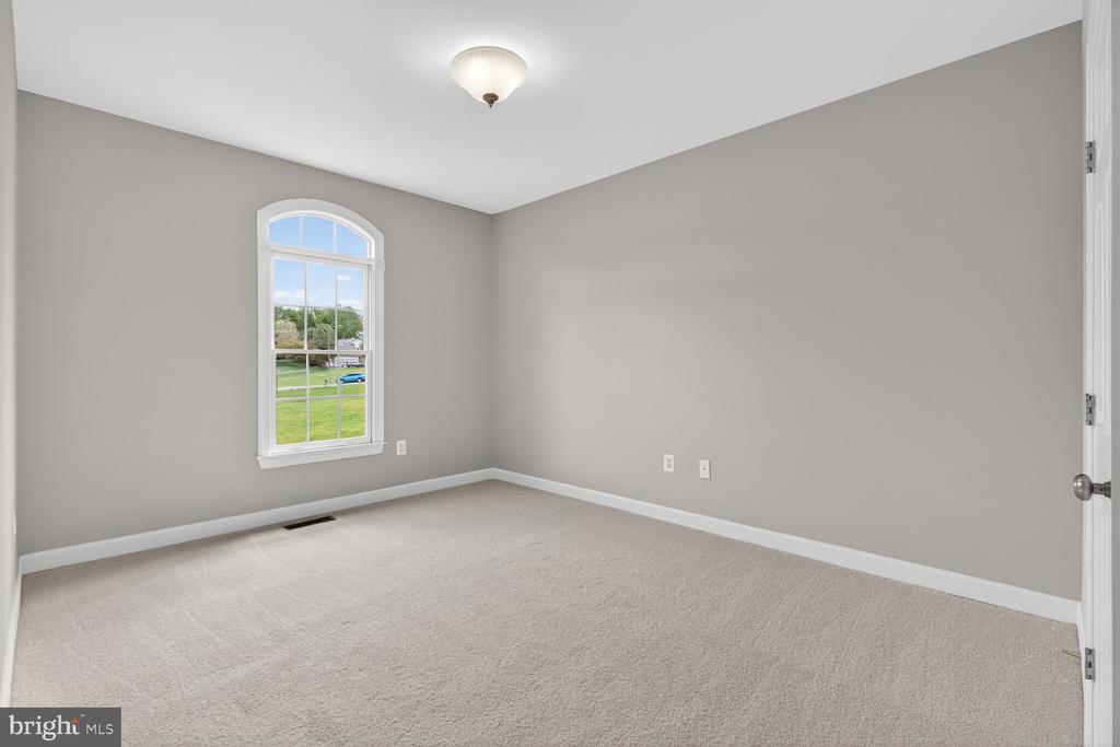 7001 WAYLAND DR, WARRENTON, Virginia 20187, 4 Bedrooms Bedrooms, ,2 BathroomsBathrooms,Residential,7001 WAYLAND DR,VAFQ2021842 MLS # VAFQ2021842
