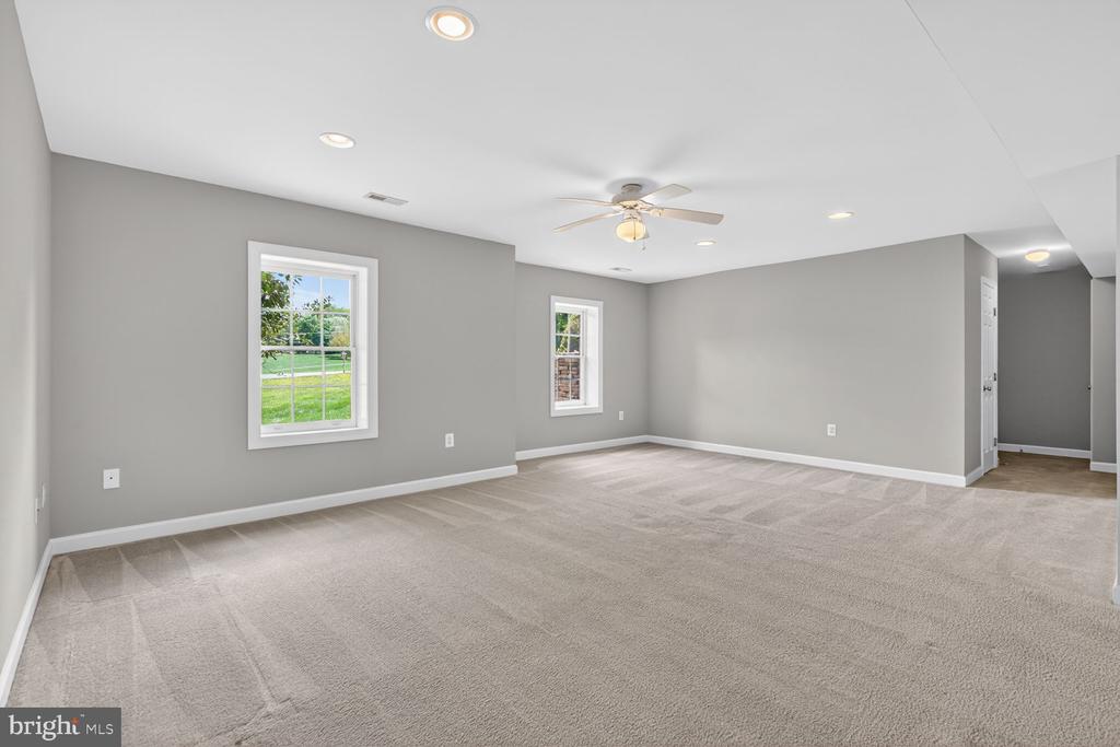 7001 WAYLAND DR, WARRENTON, Virginia 20187, 4 Bedrooms Bedrooms, ,2 BathroomsBathrooms,Residential,7001 WAYLAND DR,VAFQ2021842 MLS # VAFQ2021842